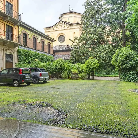 Corso Vittorio & Roomy Flat Apartment Turin