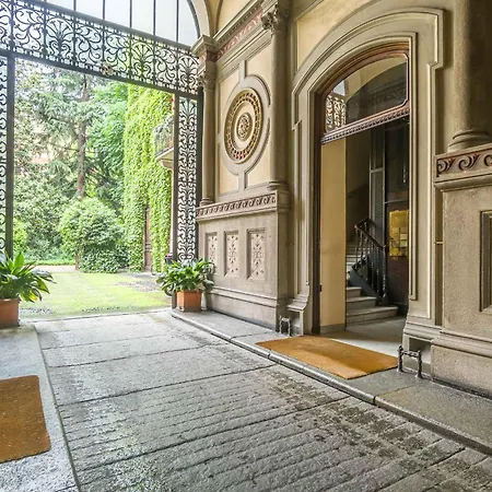 Appartamento Corso Vittorio & Roomy Flat *